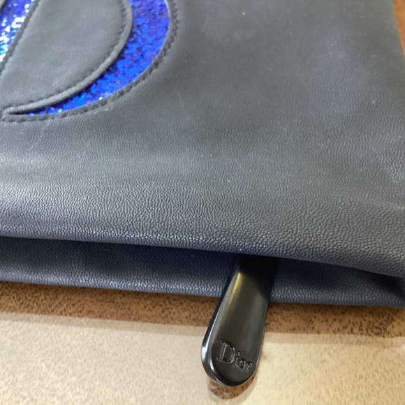 Dior black faux leather zippered clutch - Picture 2 of 3